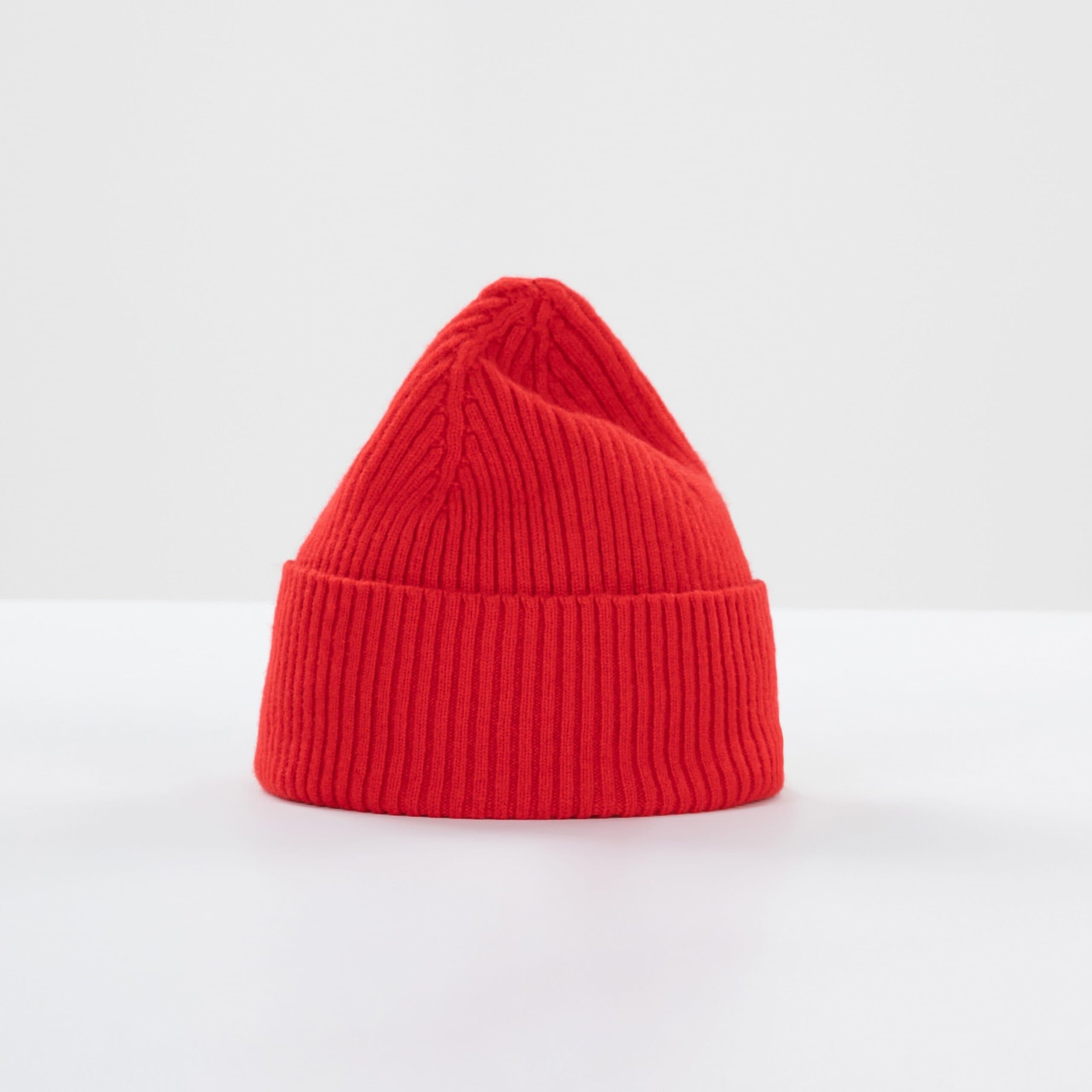Cashmere Beanie · Crimson