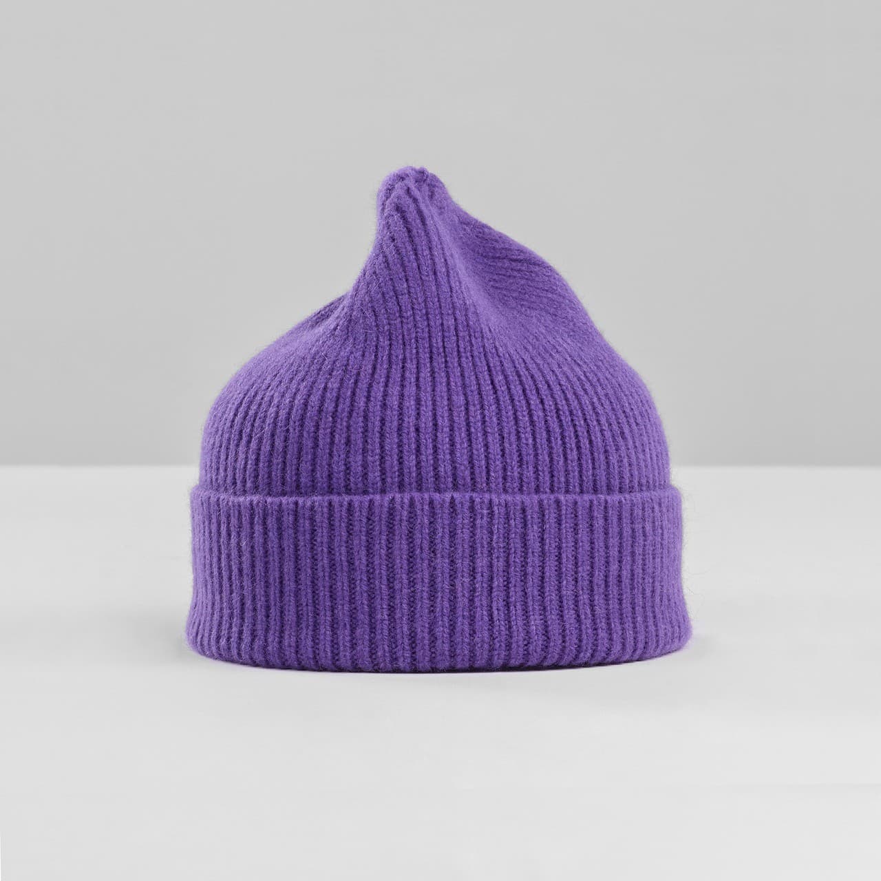 Beanie — Grape