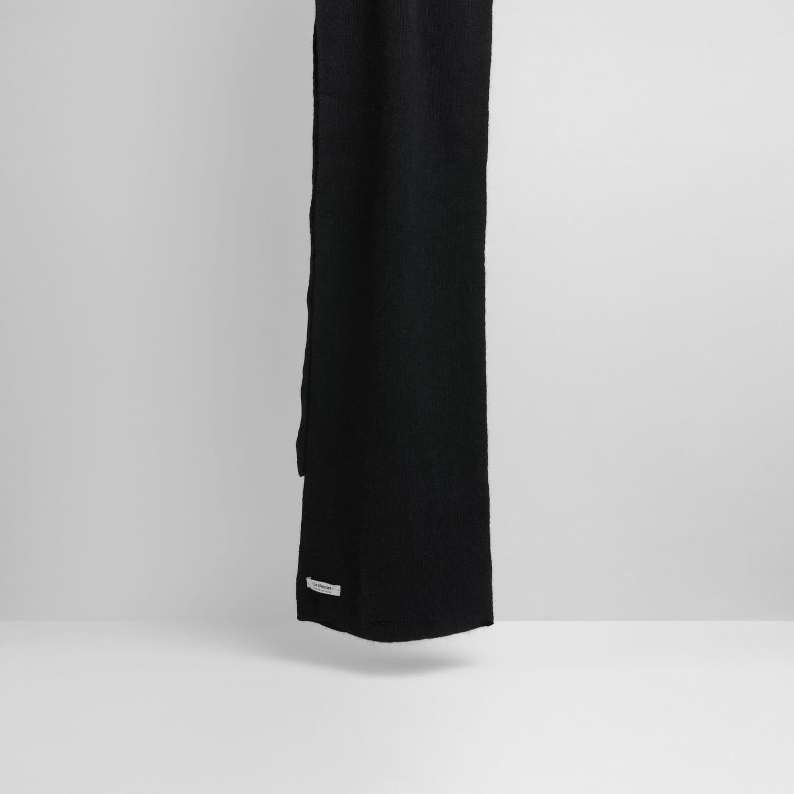 Scarf — Onyx