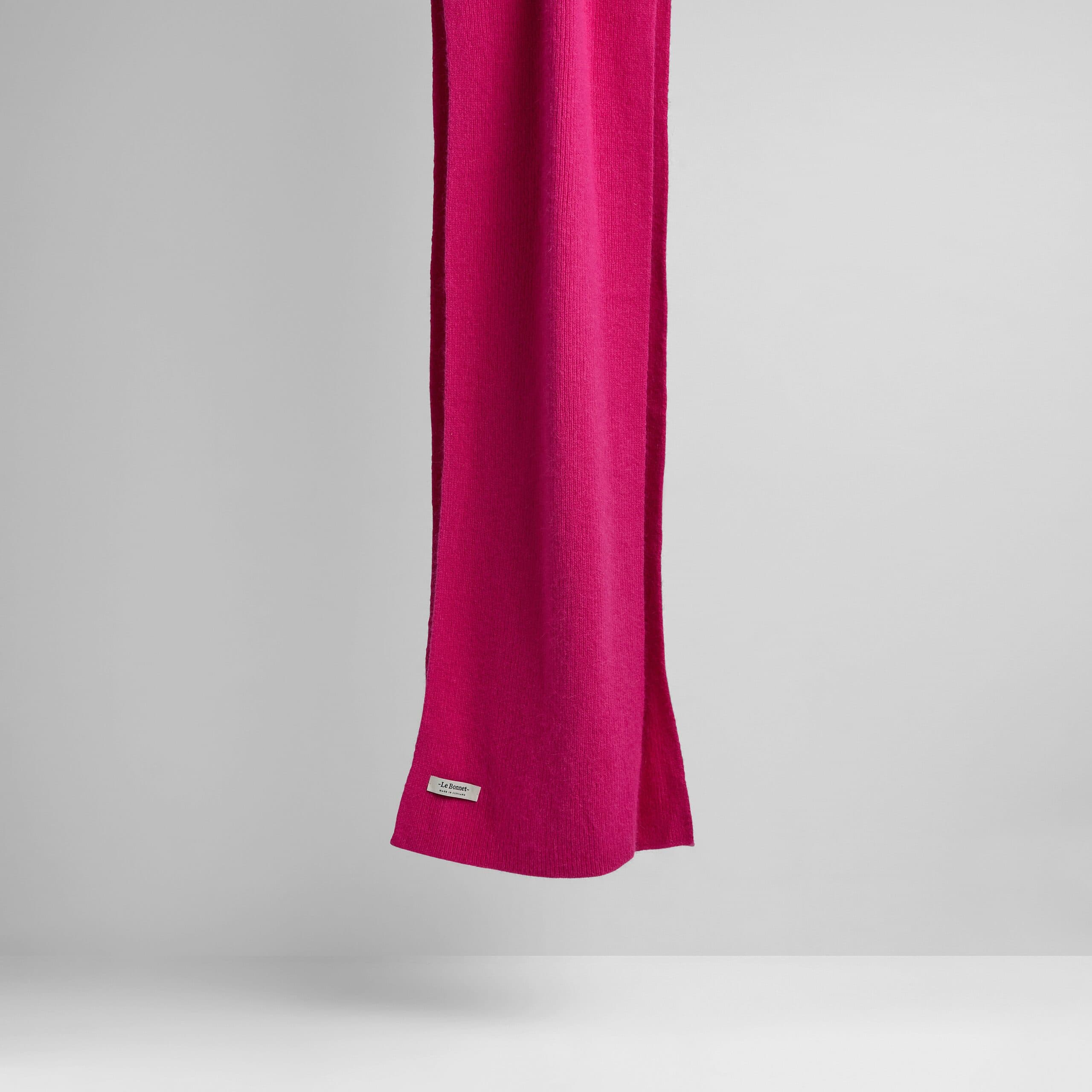 Scarf — Lipstick