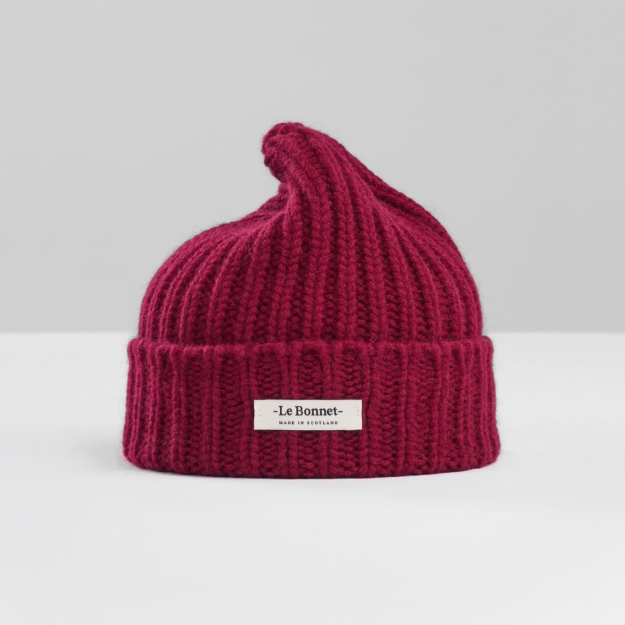 Logo Beanie — Wine